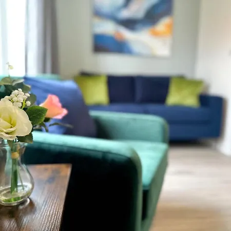 Chestnut House By Blue Skies Holiday home *